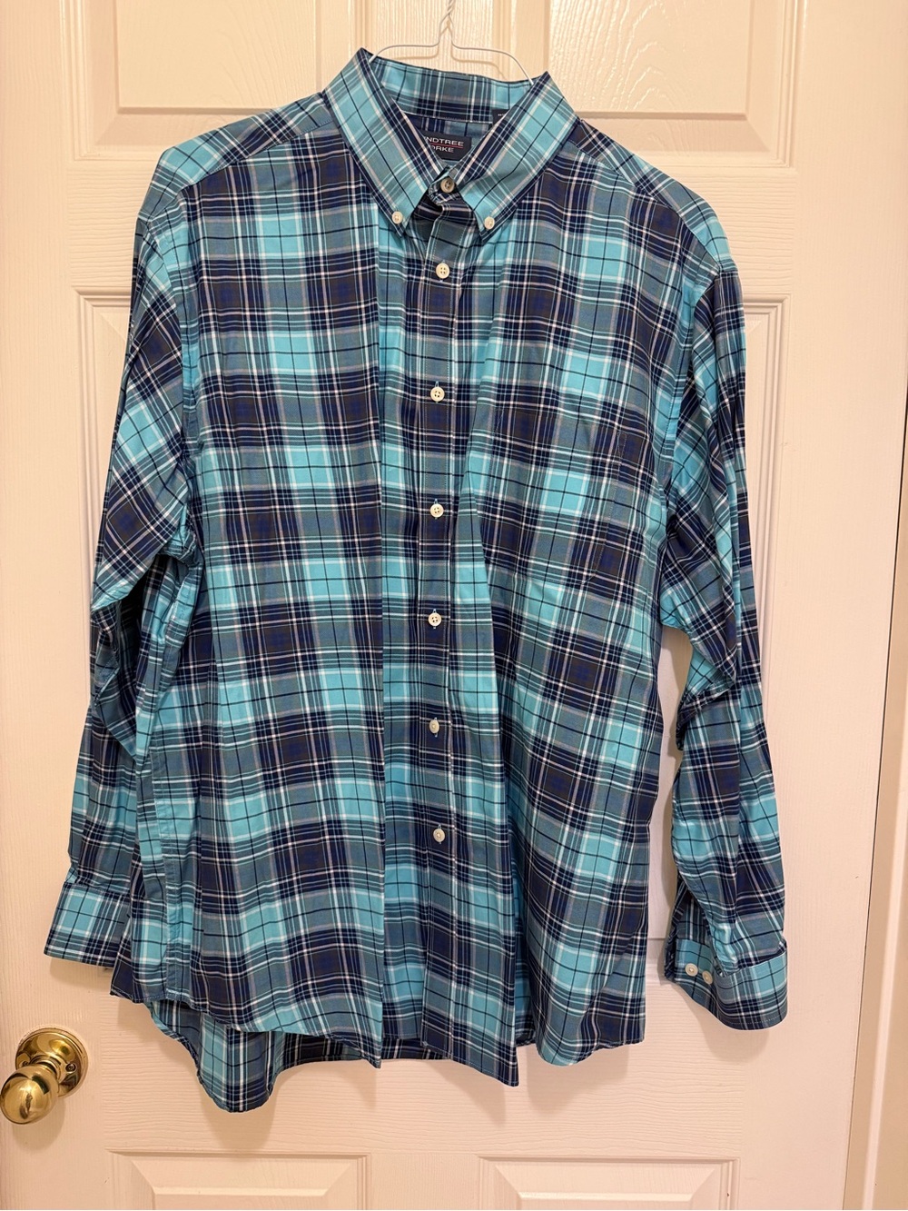 Roundtree & Yorke Turquoise and Navy Plaid Button-Down Shirt